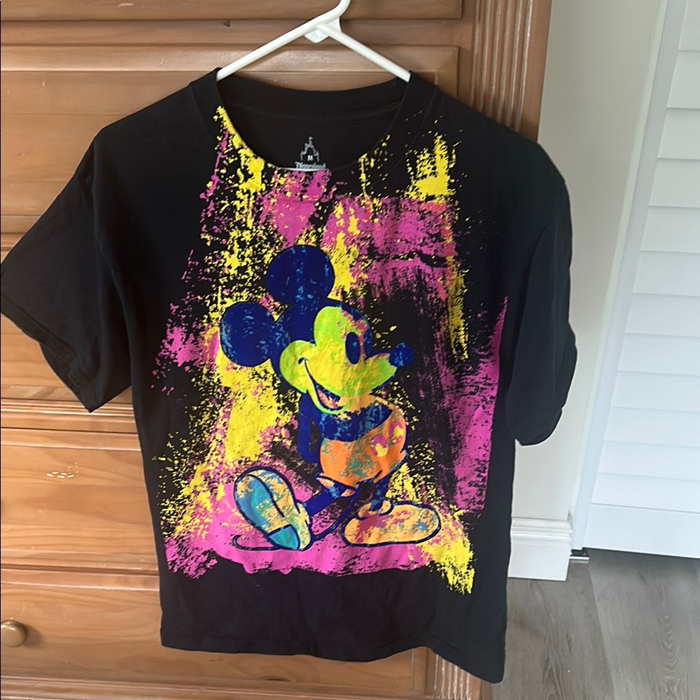 Disney Black and Yellow Short Sleeve Graphic Tees